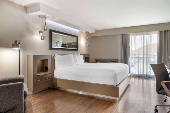 Room 13 of 49
