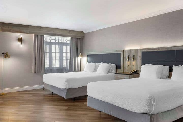 Room 22 of 49