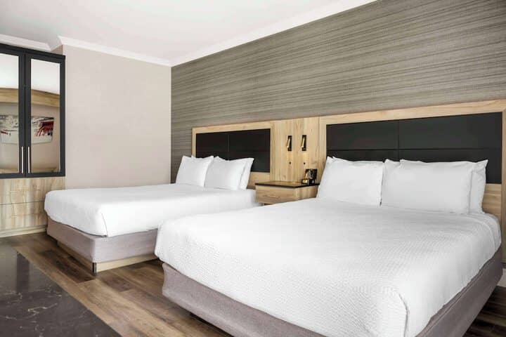 Room 18 of 49